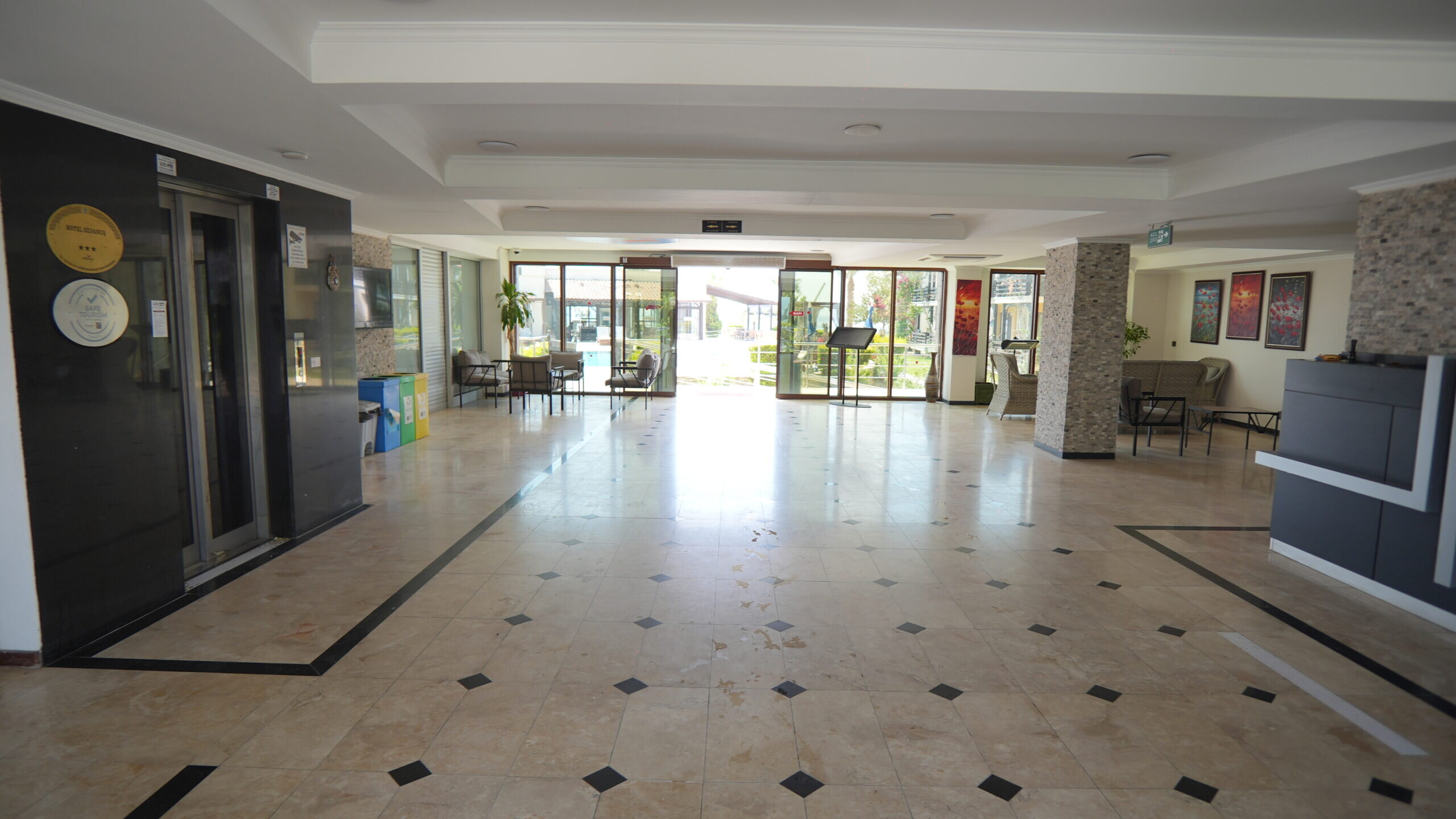 Otel Silvanus · 43