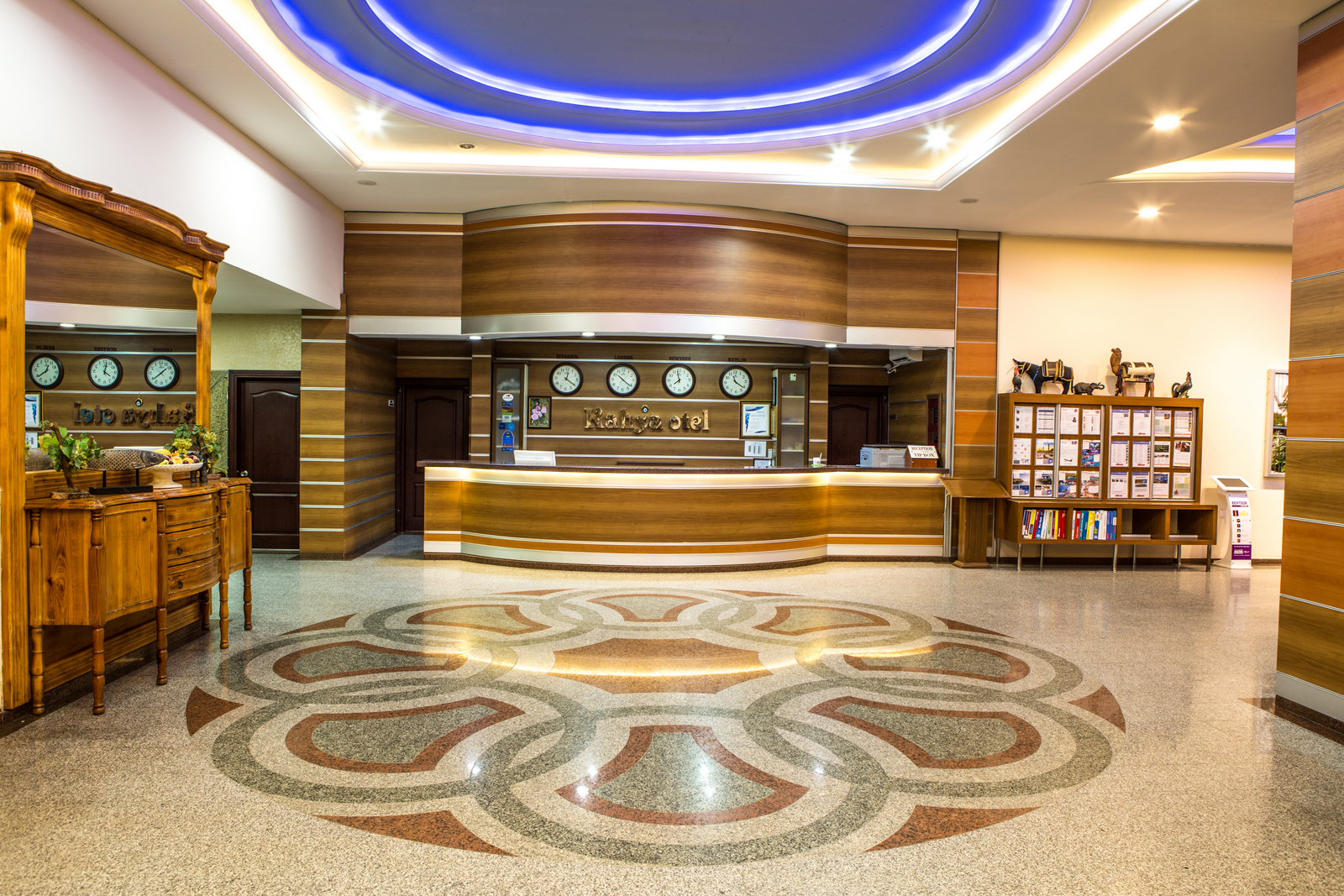 Kahya Hotel Kleopatra