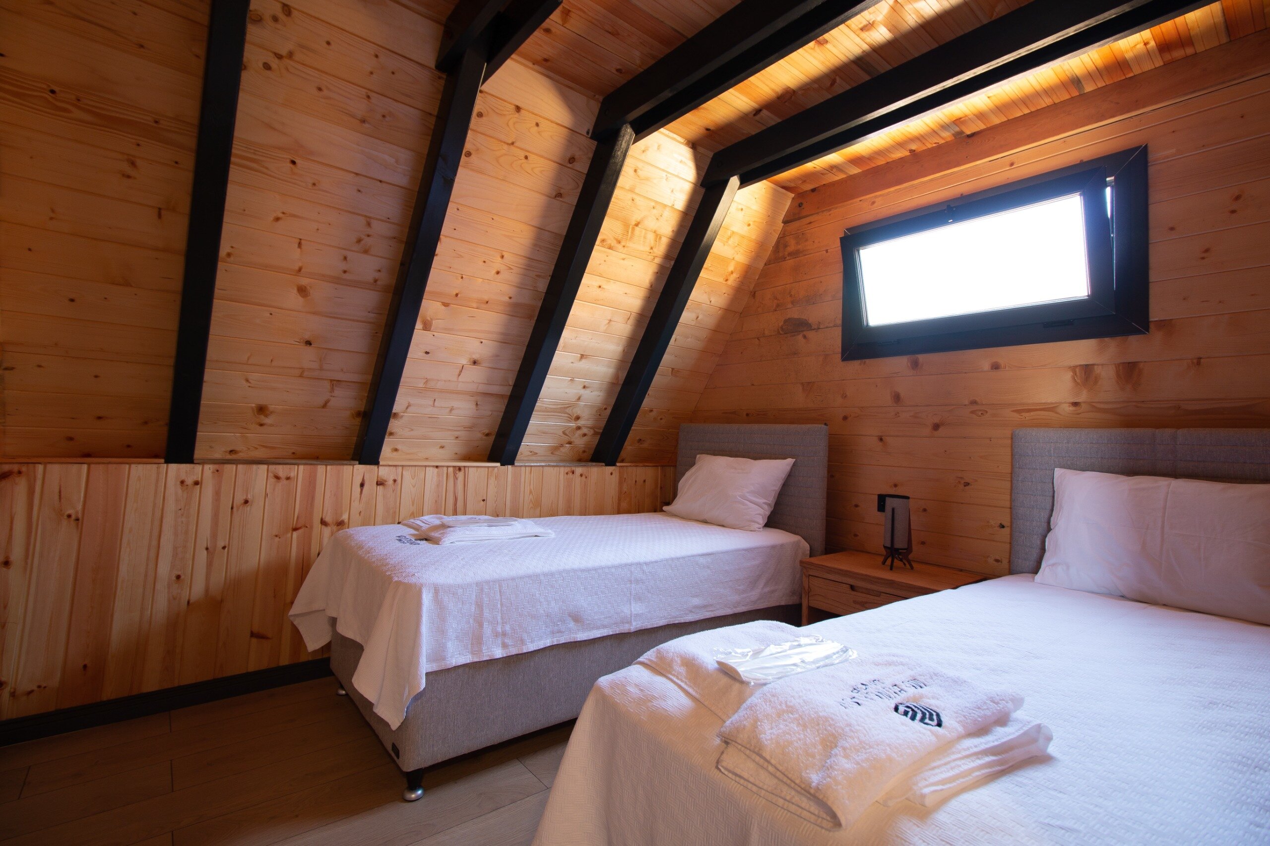 Premium Isıtmalı Havuzlu Bungalov
