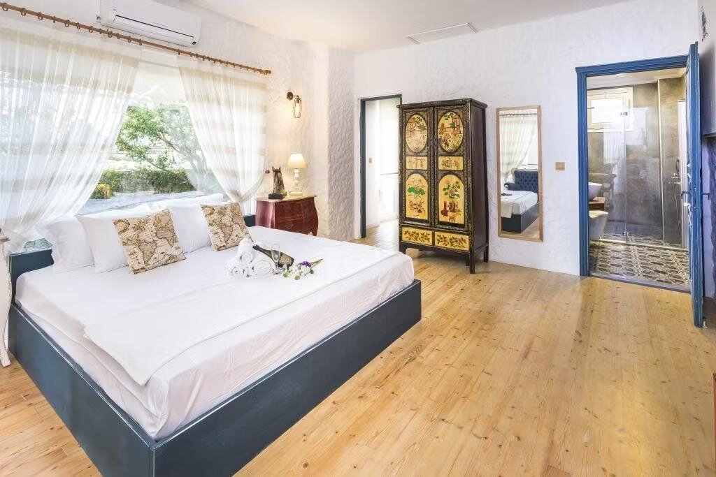 King Suite Oda, Havuz ve Bahçe Manzaralı