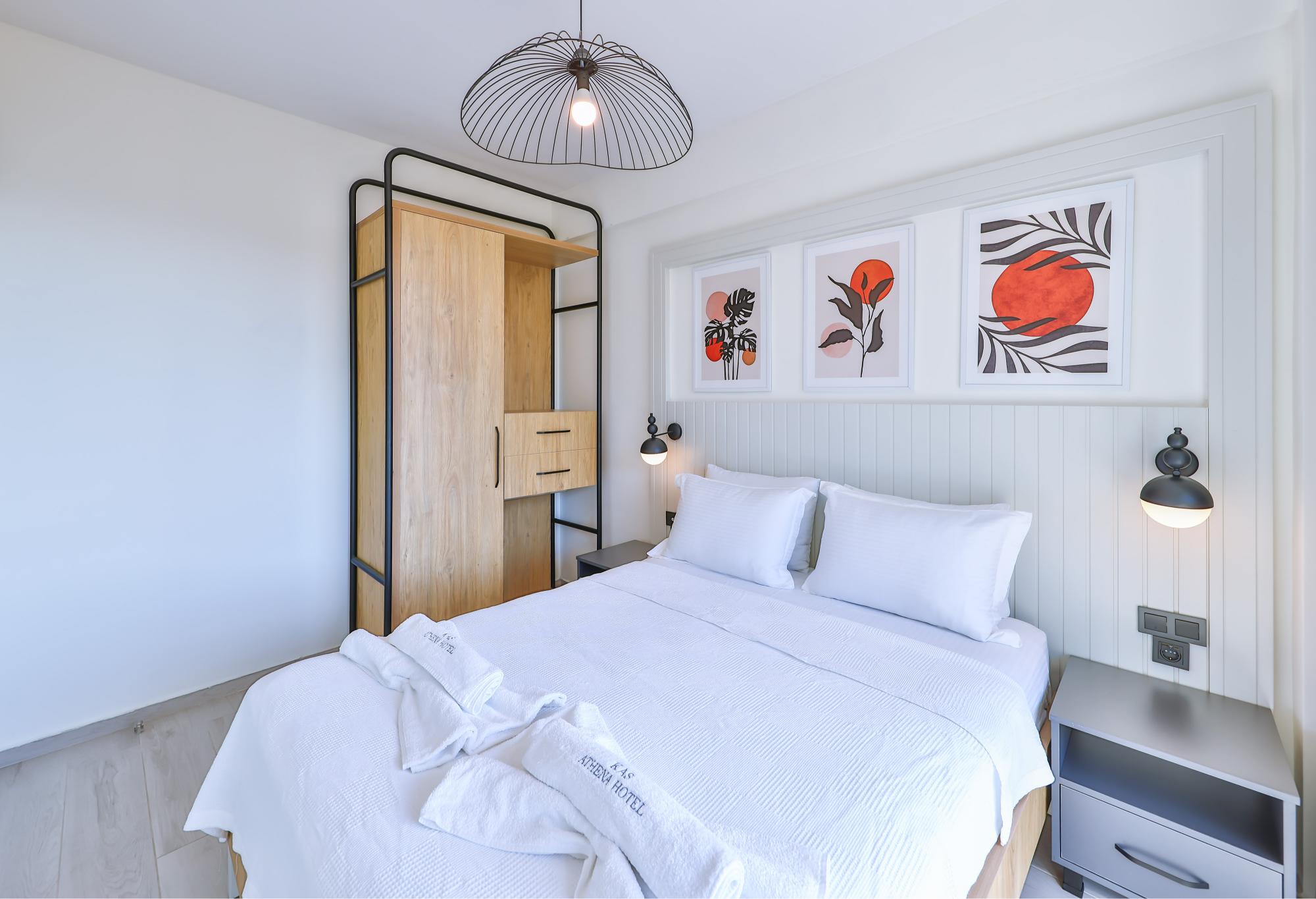 Comfort Suite Room, Land And Sea View