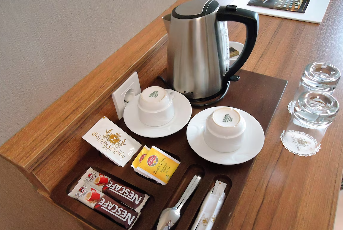Golden Lounge Hotel · 11