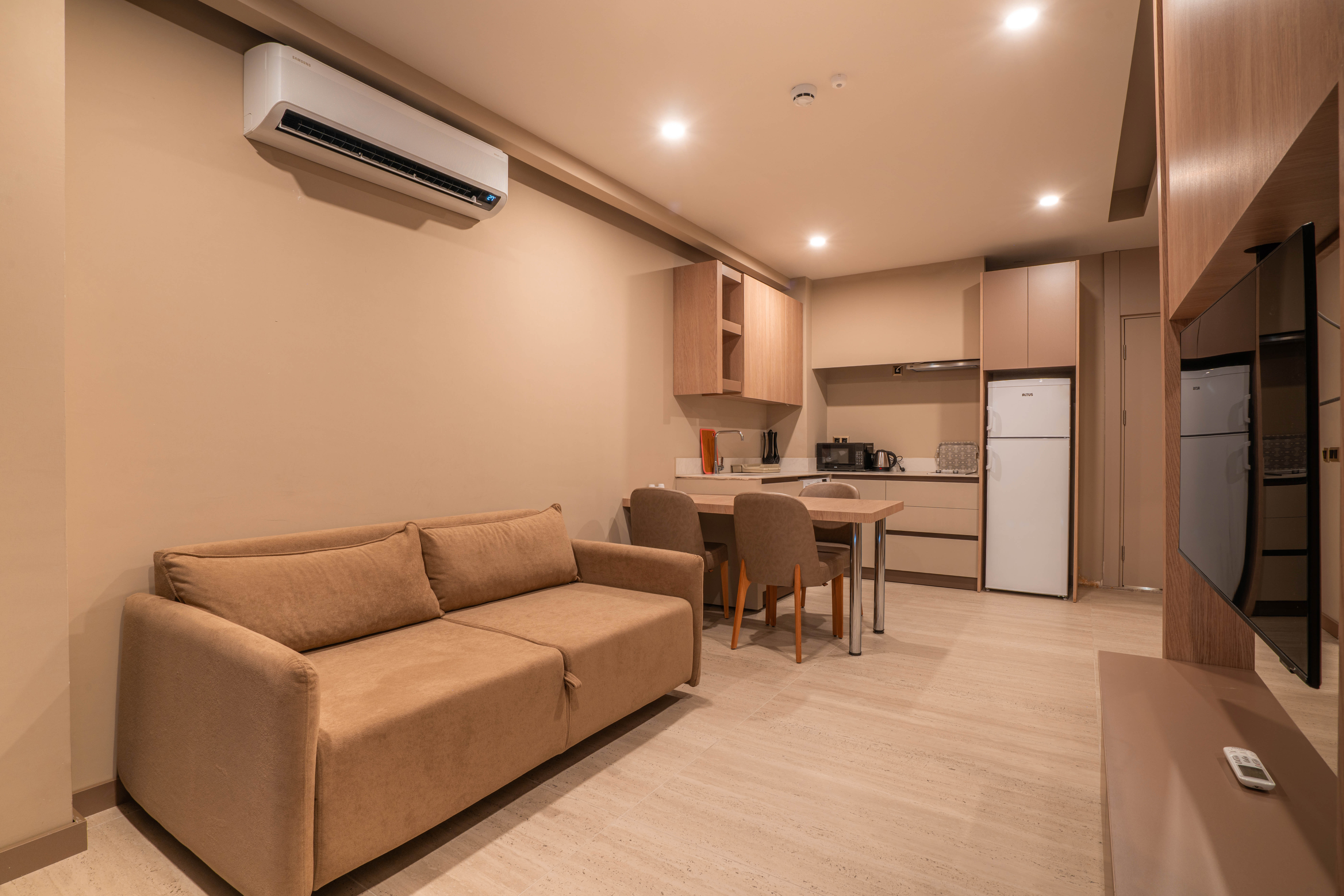 1+1 Family Suite