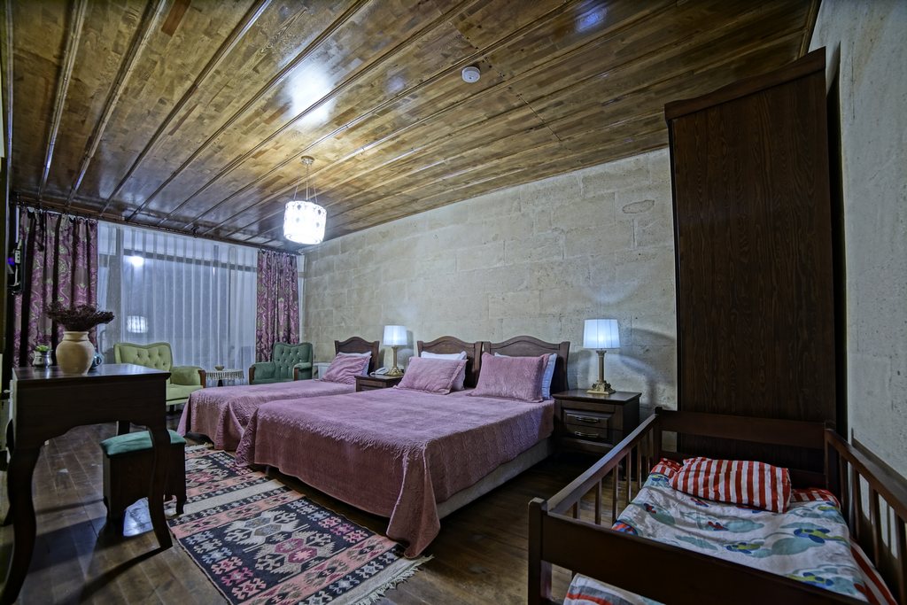 Teras Oda (3 Kişilik, Teraslı)