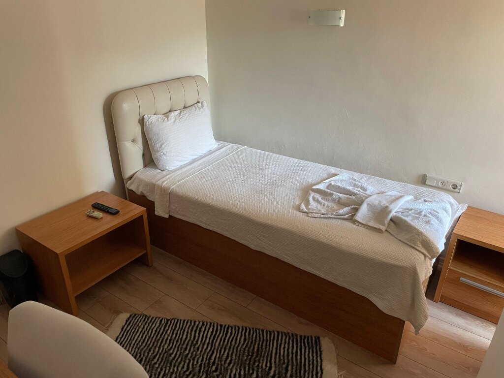 Standart Single Dağ Manzaralı Oda