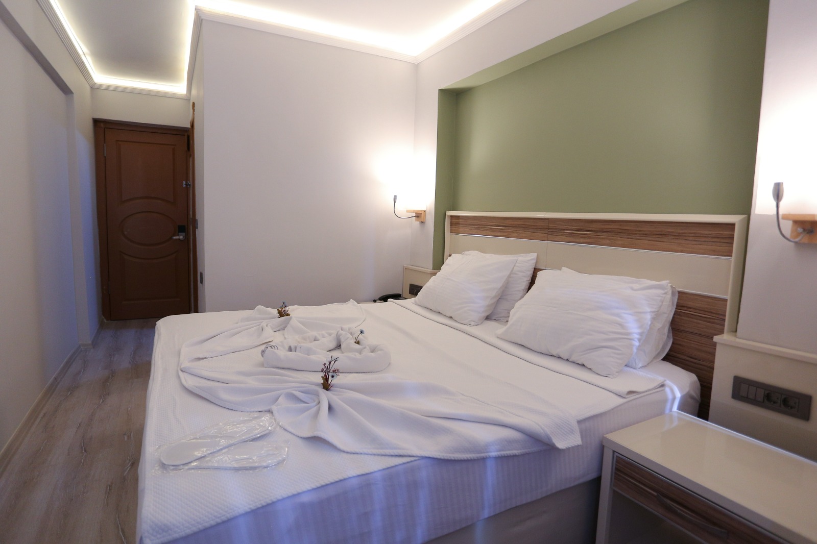 Best Smyrna Hotel 