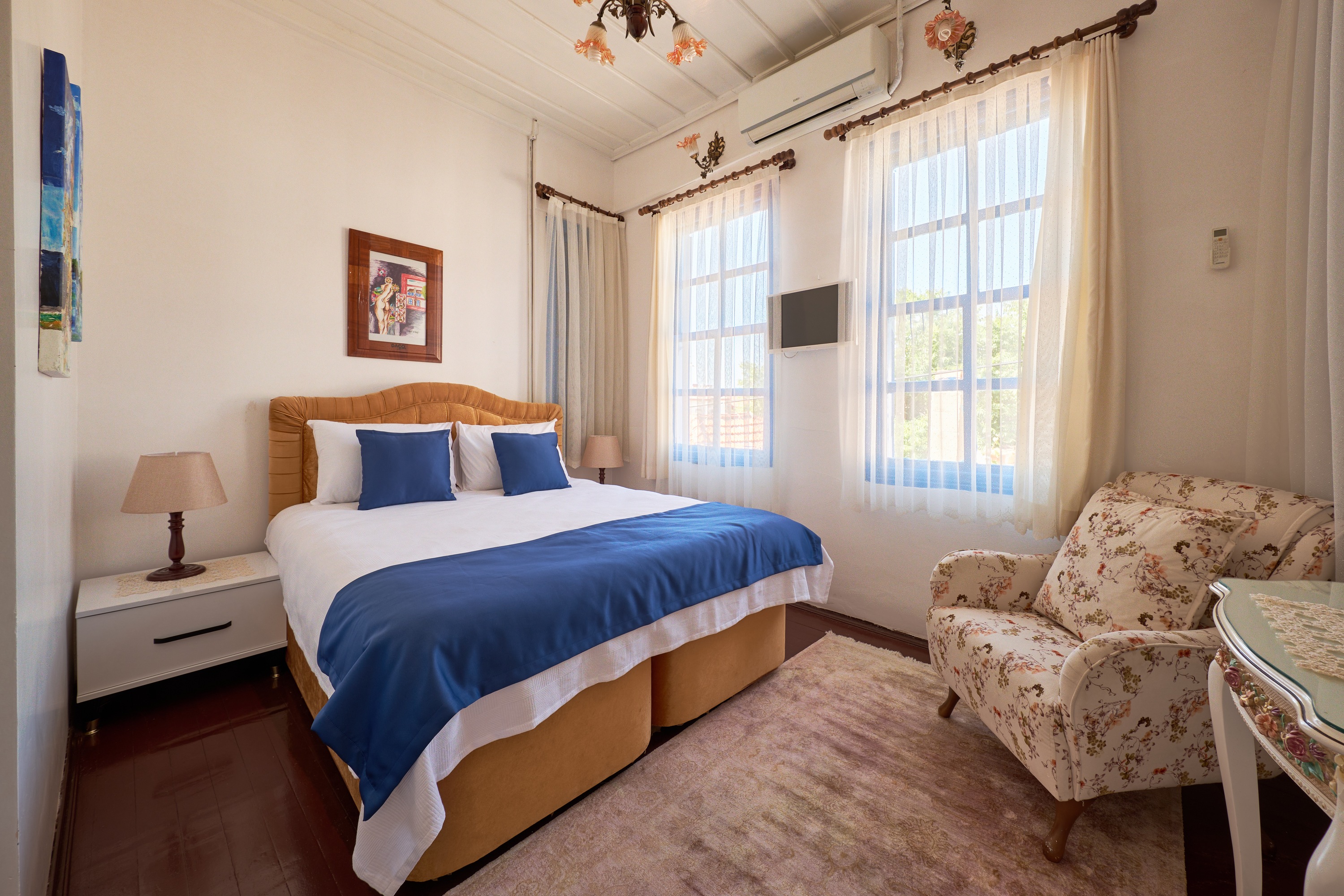 Deluxe Room, City View