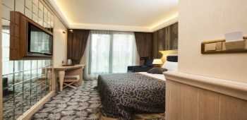 The Conforium Hotel · 5