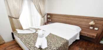 Paperon Hotel · 58