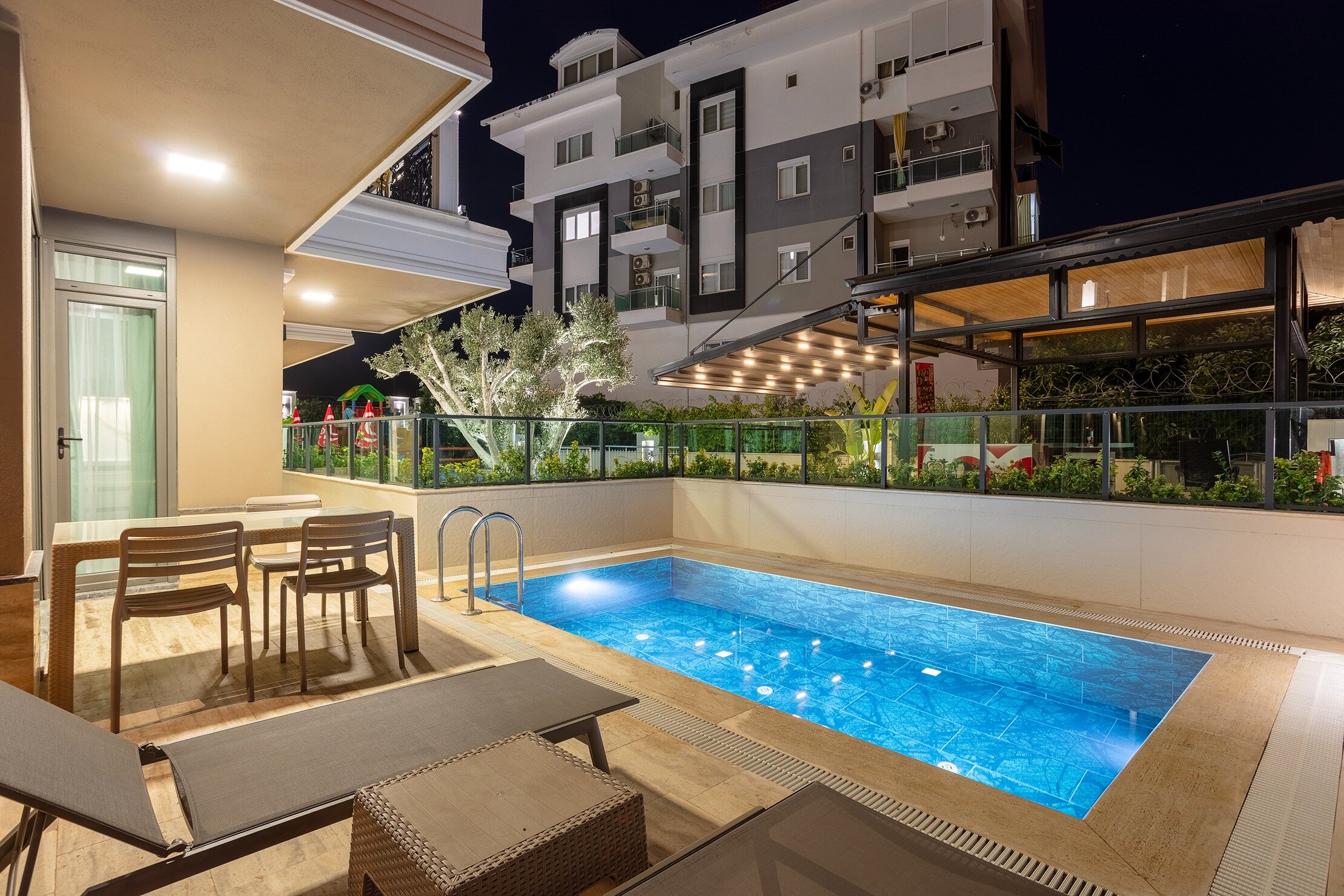 Premium Suite (Private Pool & Garden)