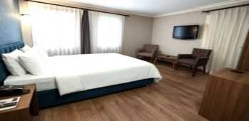Red Green Hotel Karşıyaka