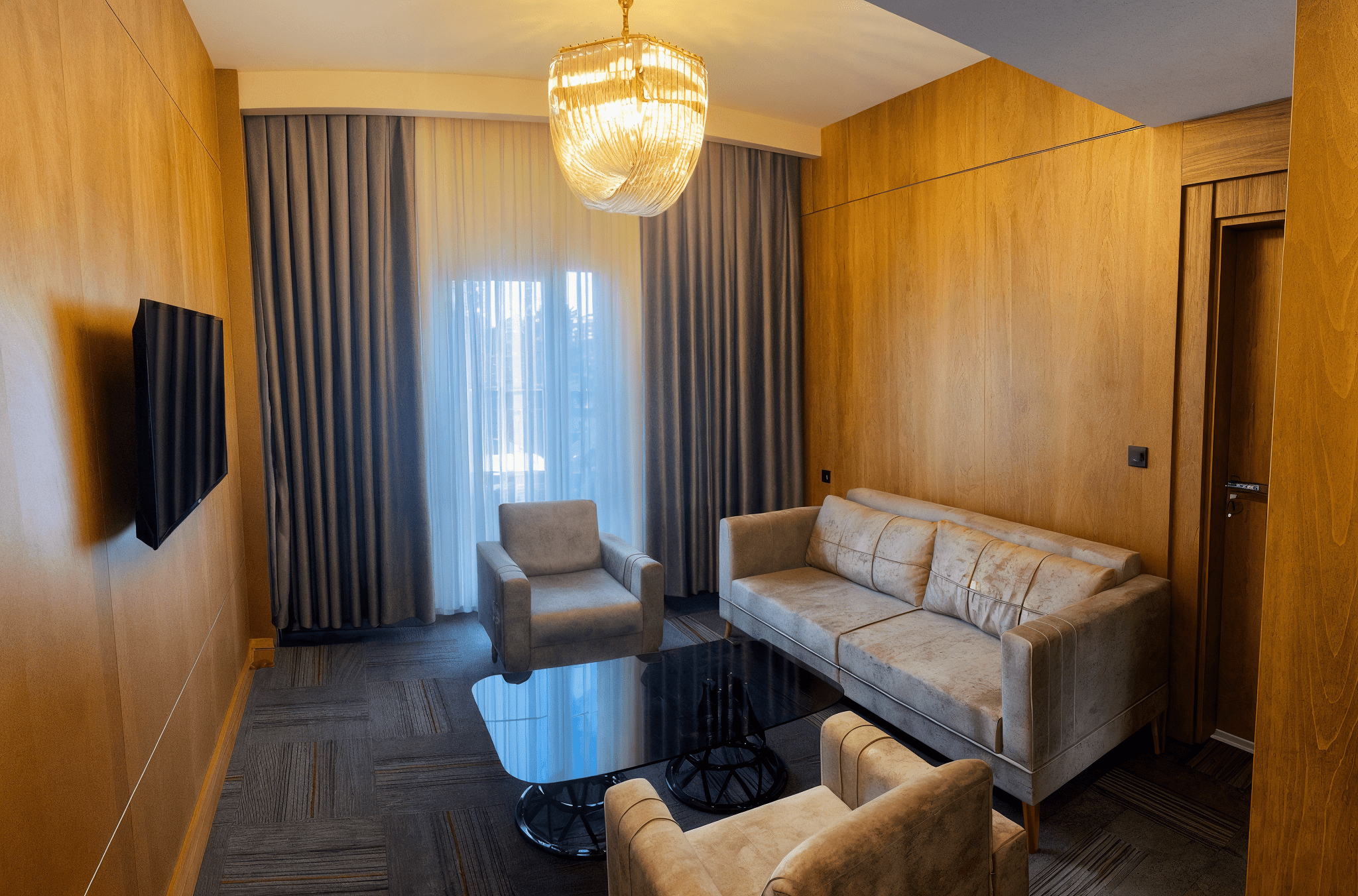 Suit Room