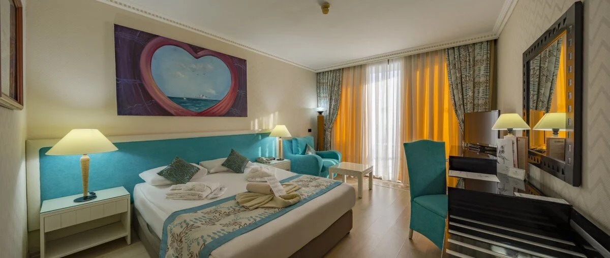 Standard Room, Land View