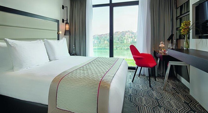 Mövenpick Hotel İstanbul Golden Horn · 6