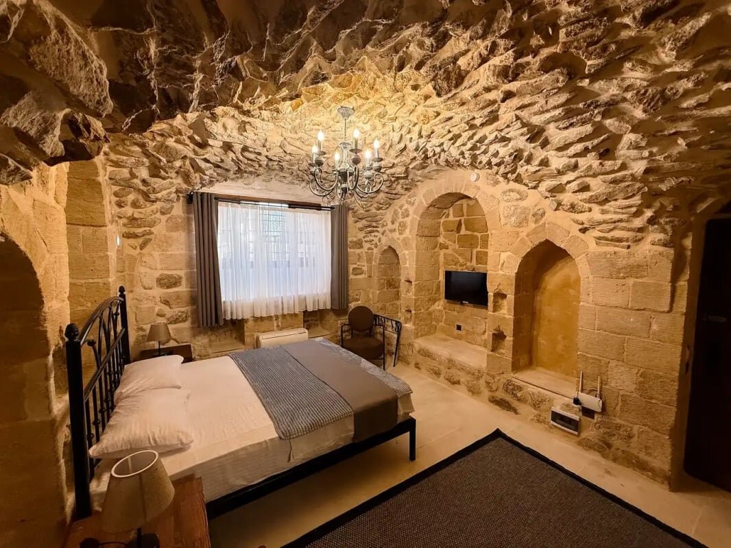 Suite Room 103