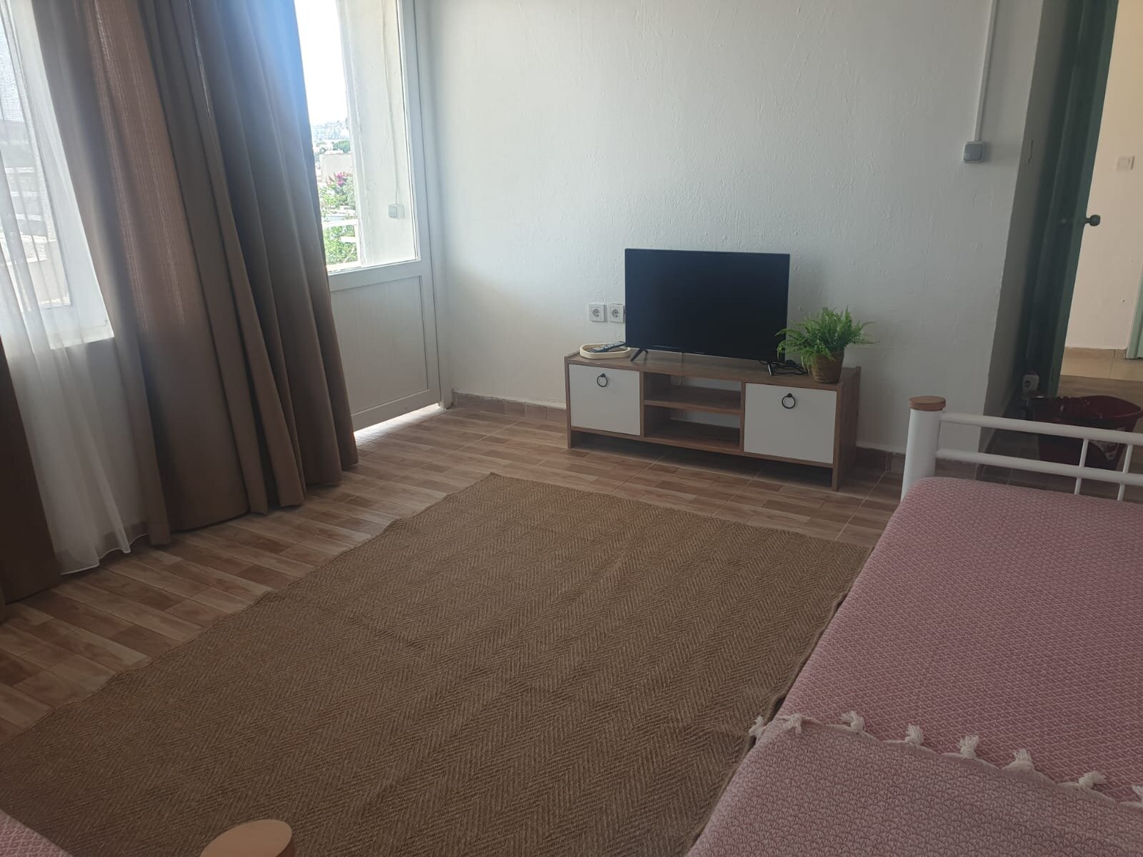 1+1 Deniz Manzaralı Balkonlu Daire