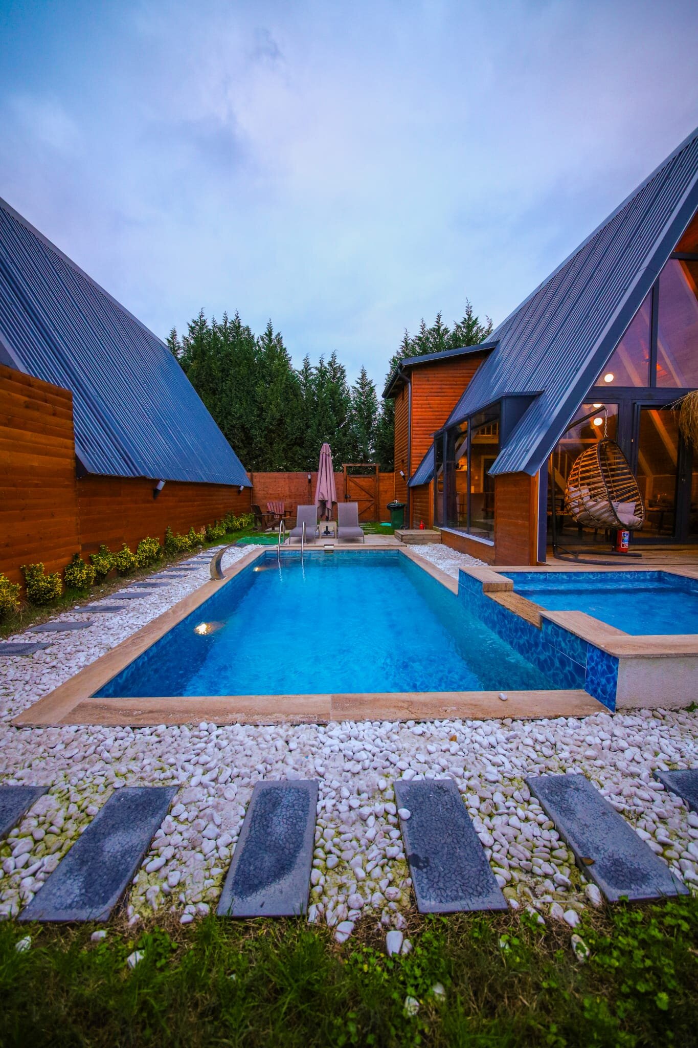 2+1 Bungalov ( Özel Isıtmalı Havuzlu )