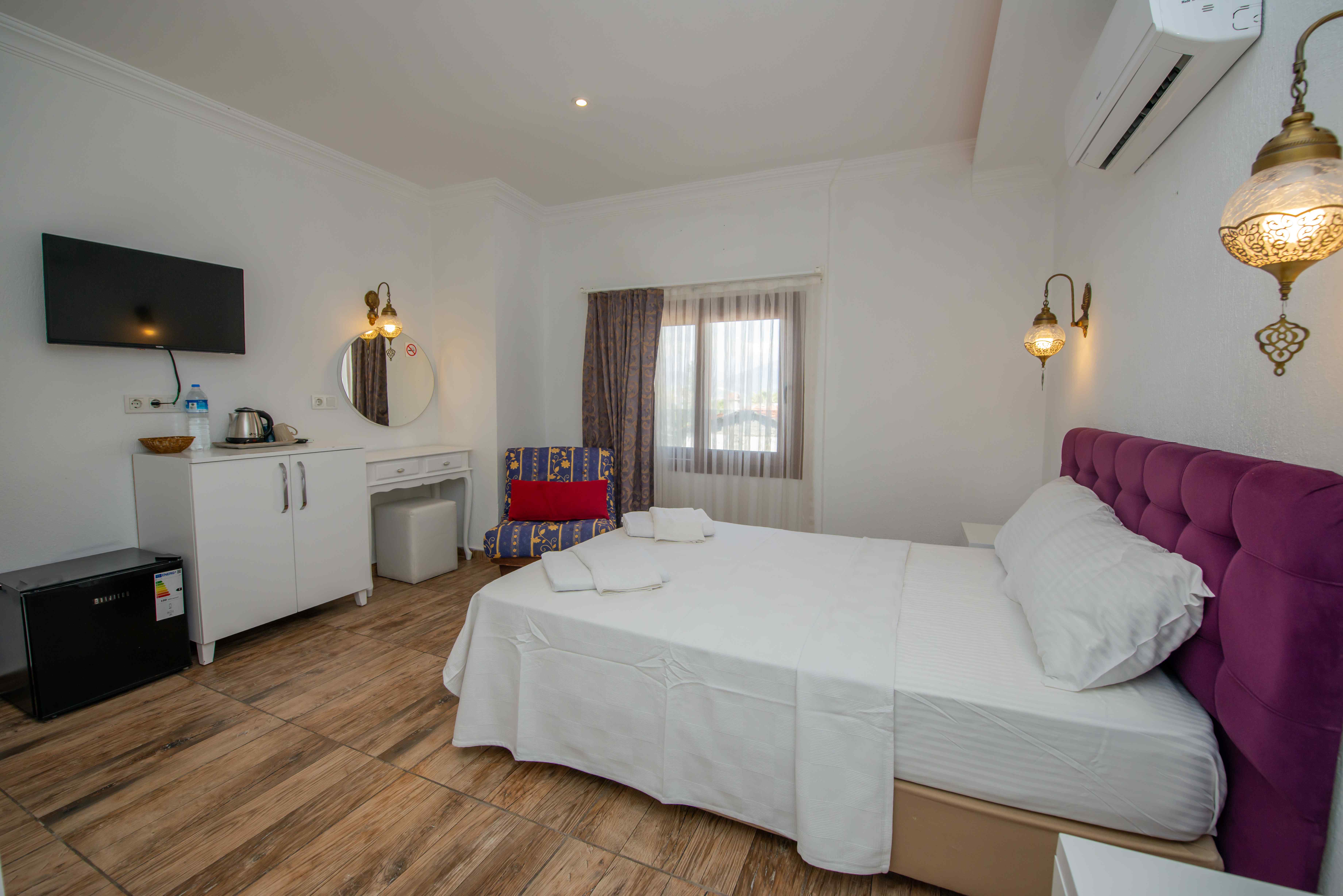 Standard Room, Land View