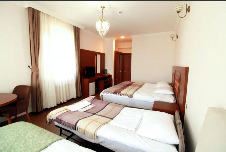 Çıldır Gölü Konağı (Taş Konak)