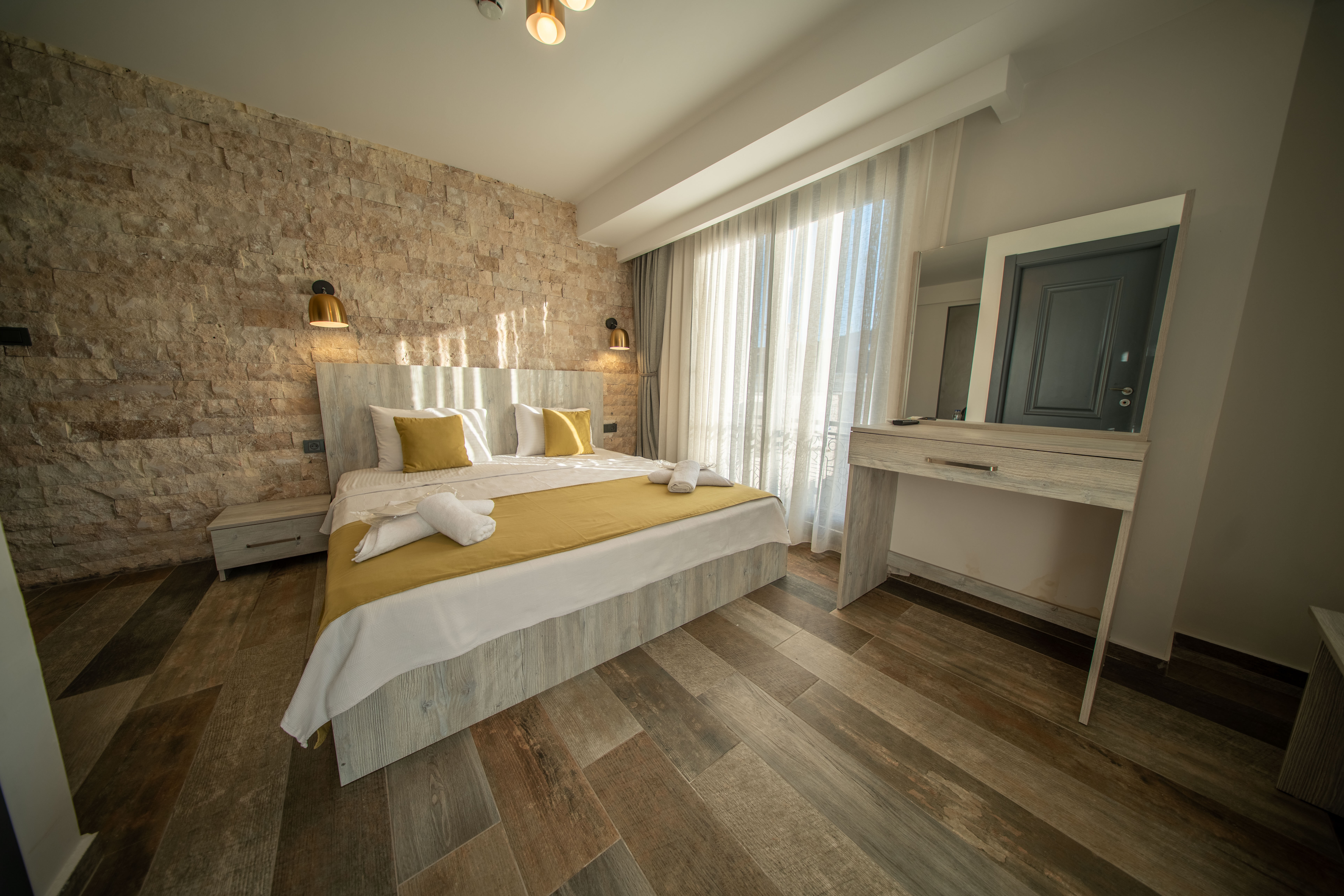 Deluxe Jacuzzi Room