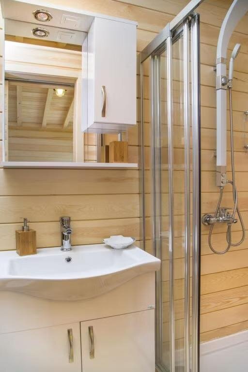 Bungalow Oda, Havuz ve Bahçe Manzaralı