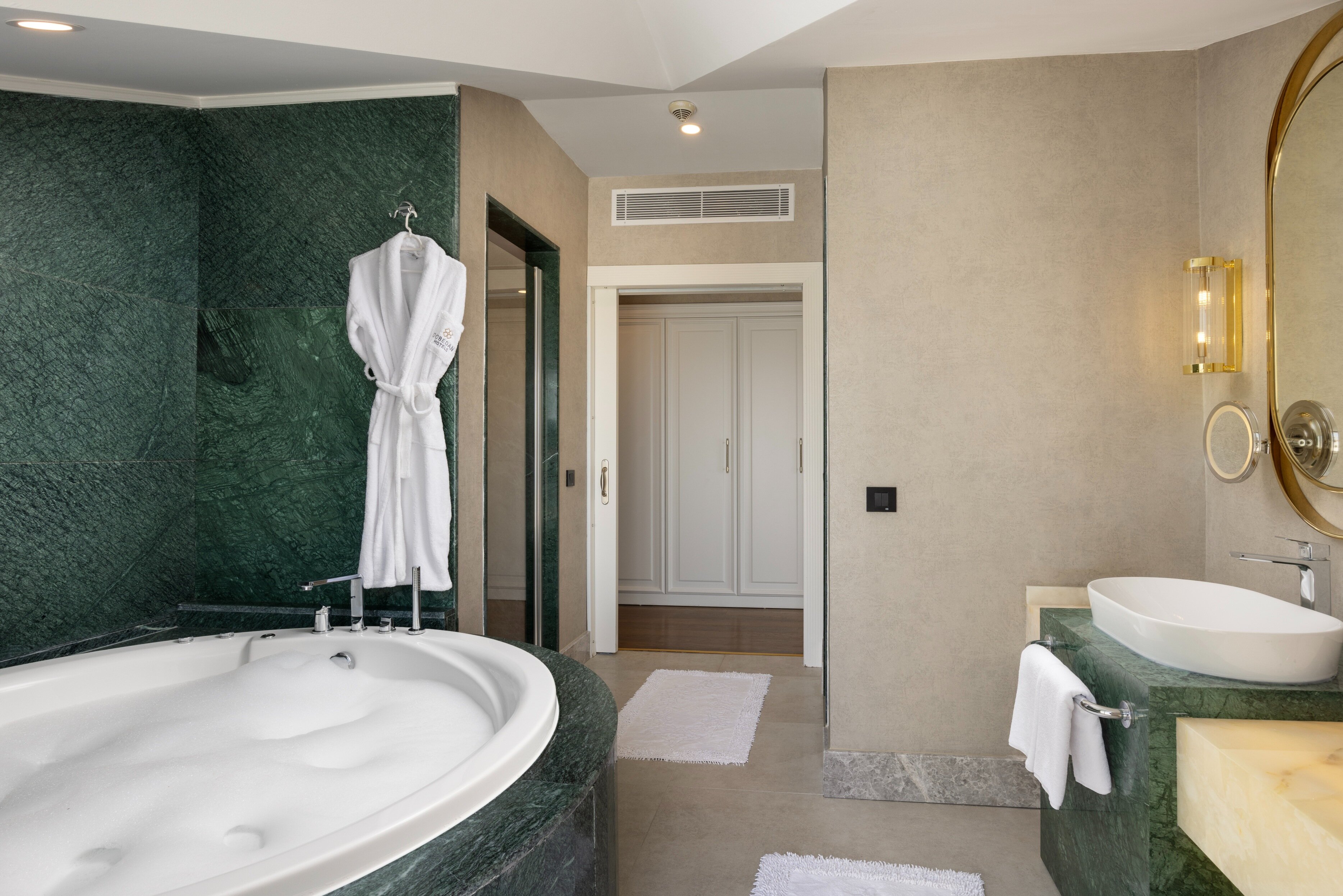 Royal Suite