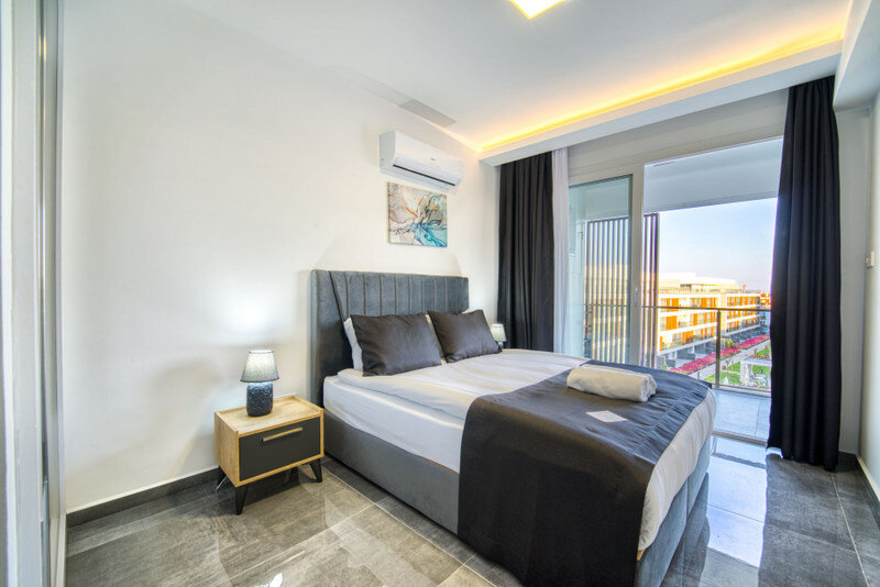 Deluxe Havuz Manzaralı Oda