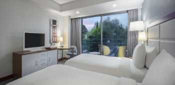 DoubleTree by Hilton Kuşadası · 64