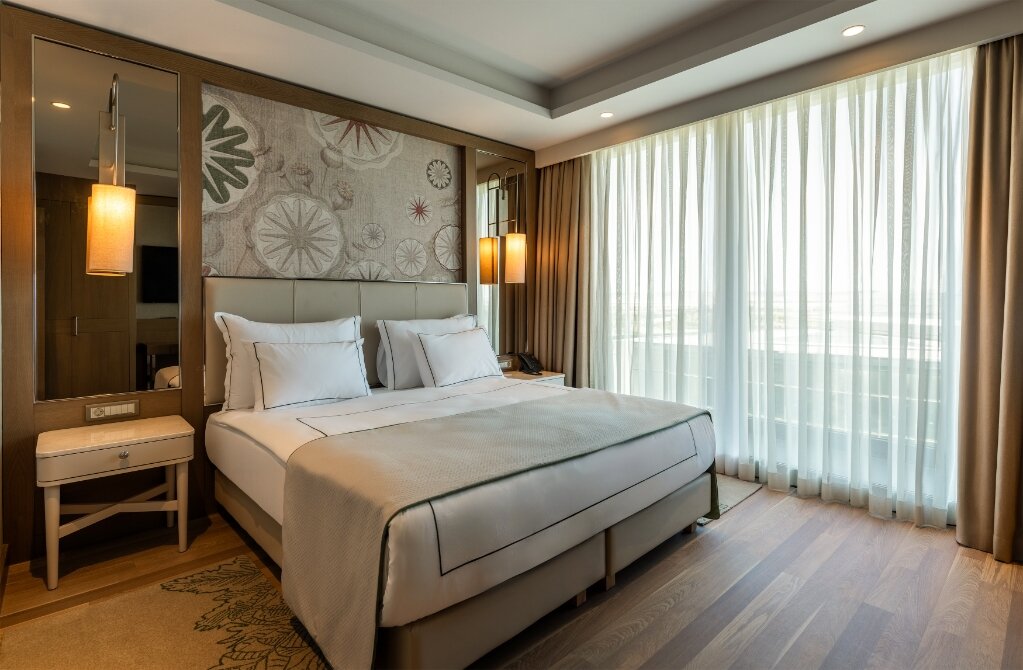 Family Corner Suite