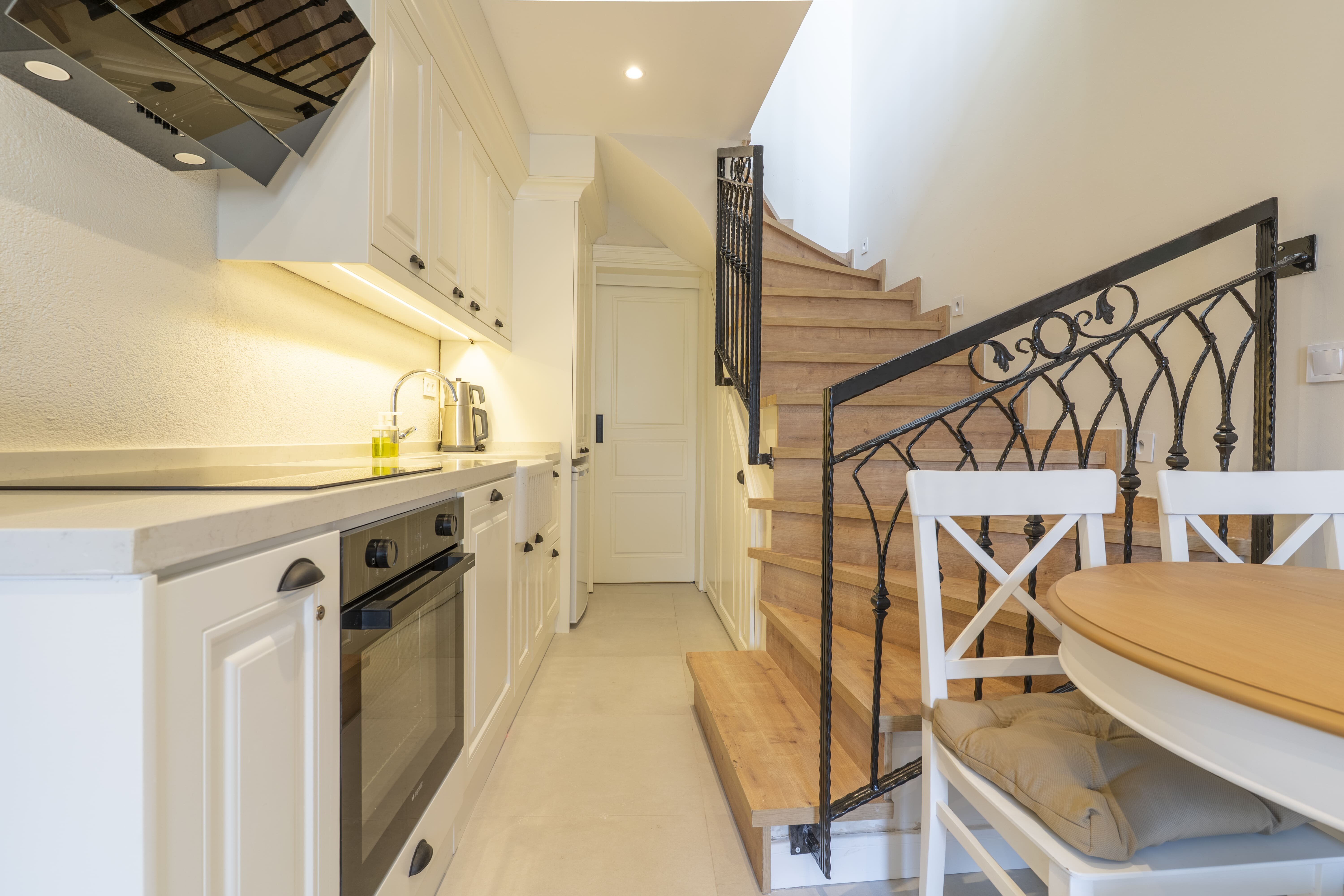 Naro Suites 3