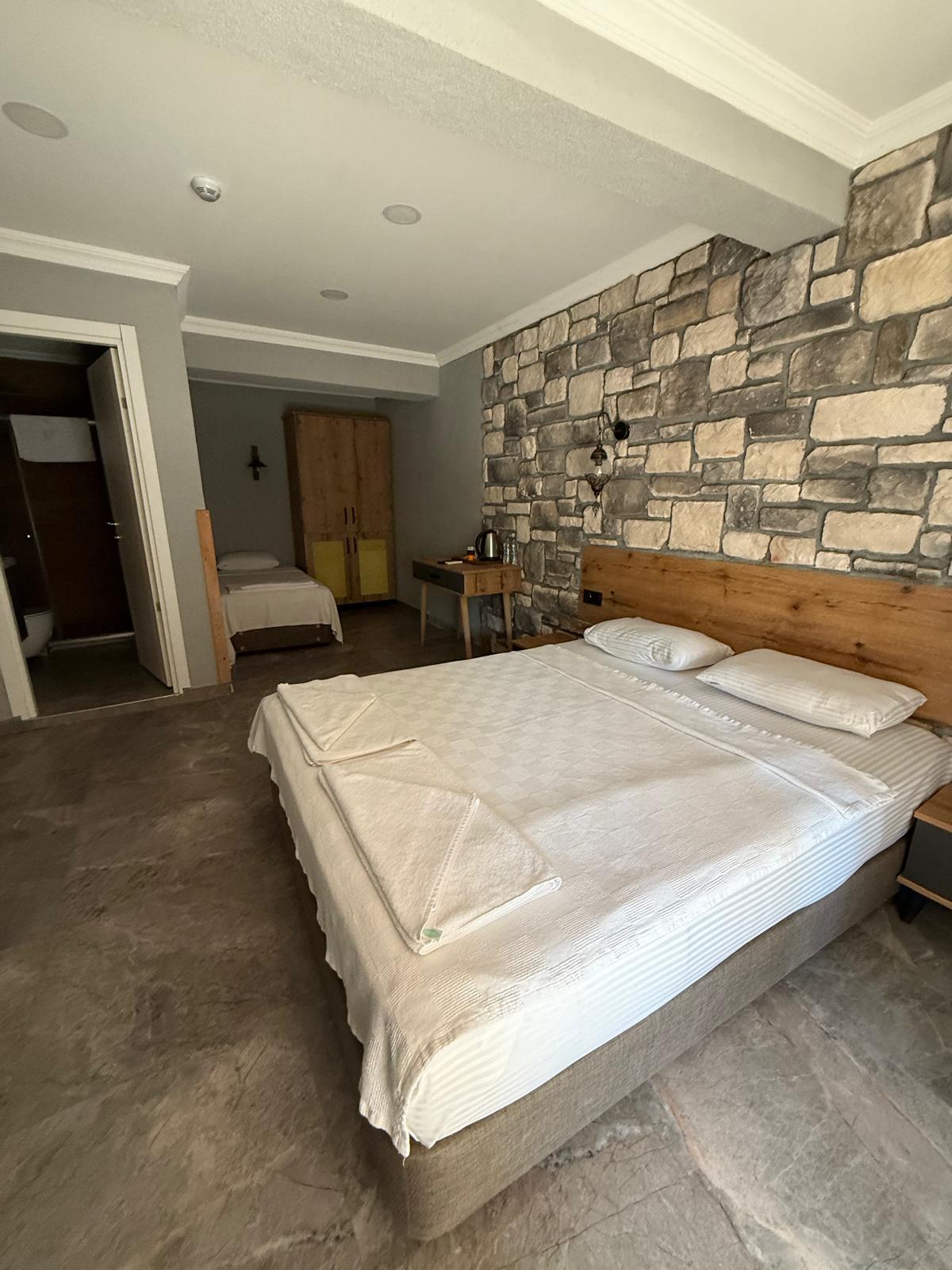 Deluxe Oda (3 Kişilik)