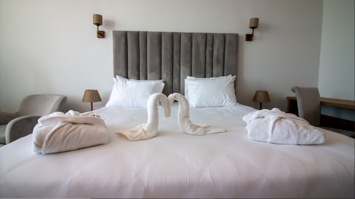 Lake Life Hotel