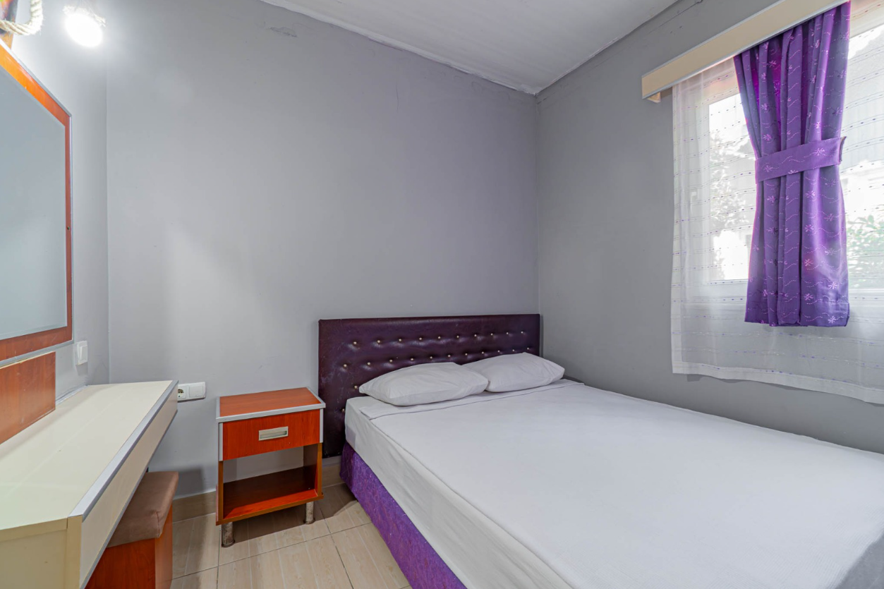 Family Room, Park View