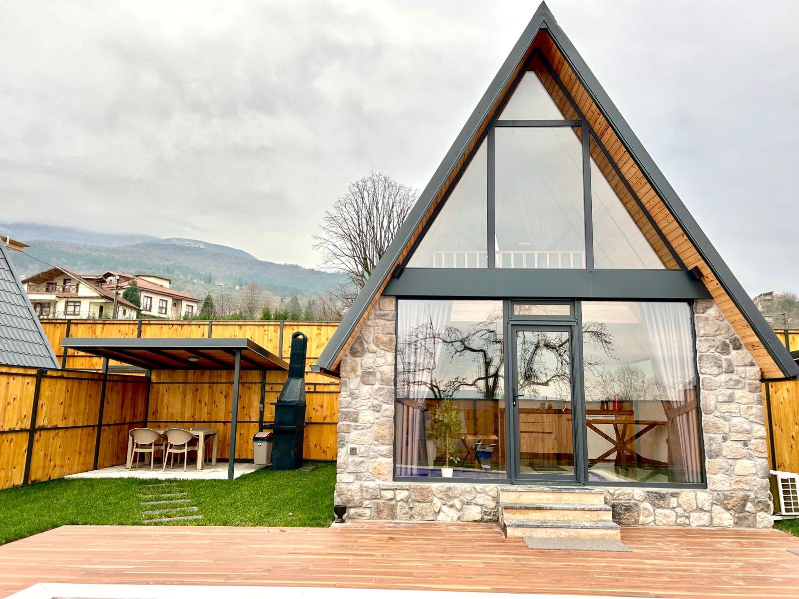 Bungalow, Pool View