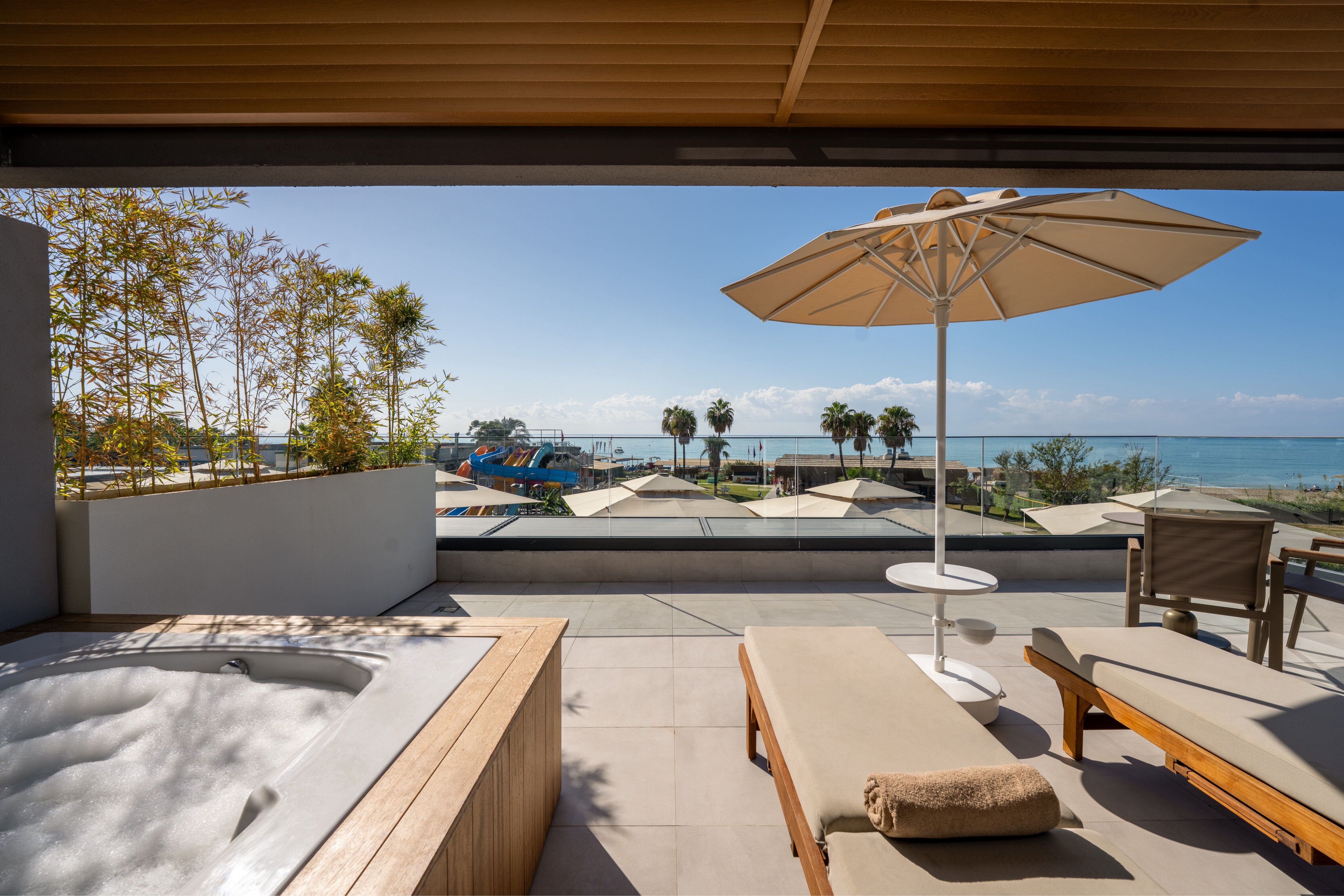 Suite Room (Jacuzzi)