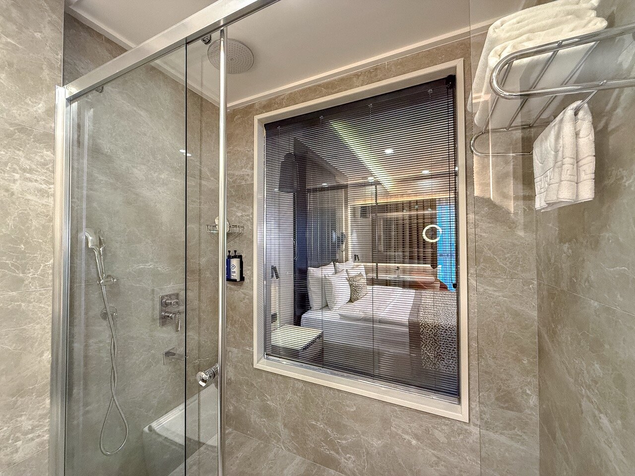 Penthouse Suite