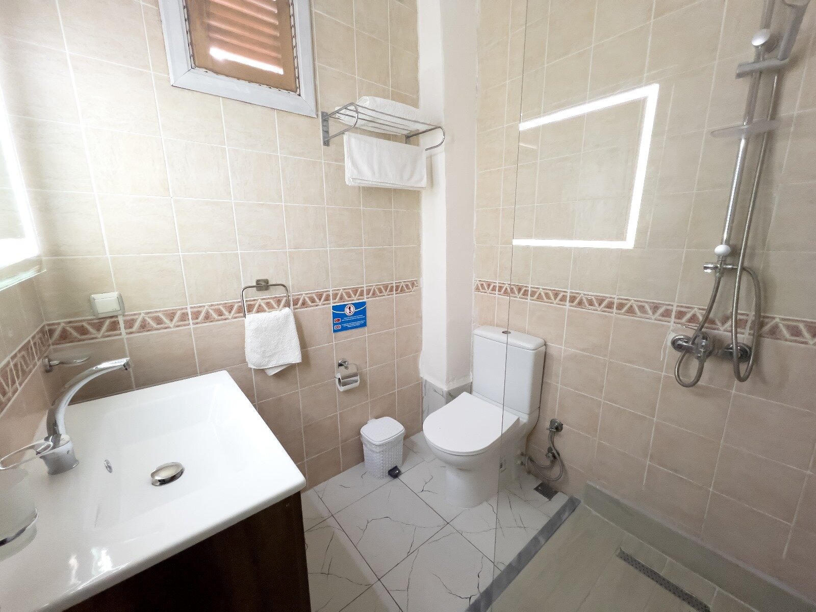 Mese Suites