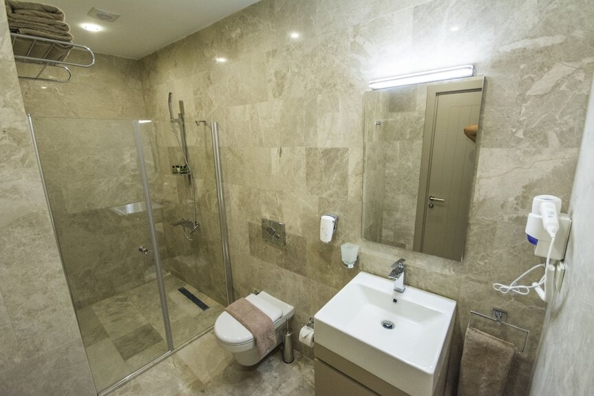 Eng Group Hotel