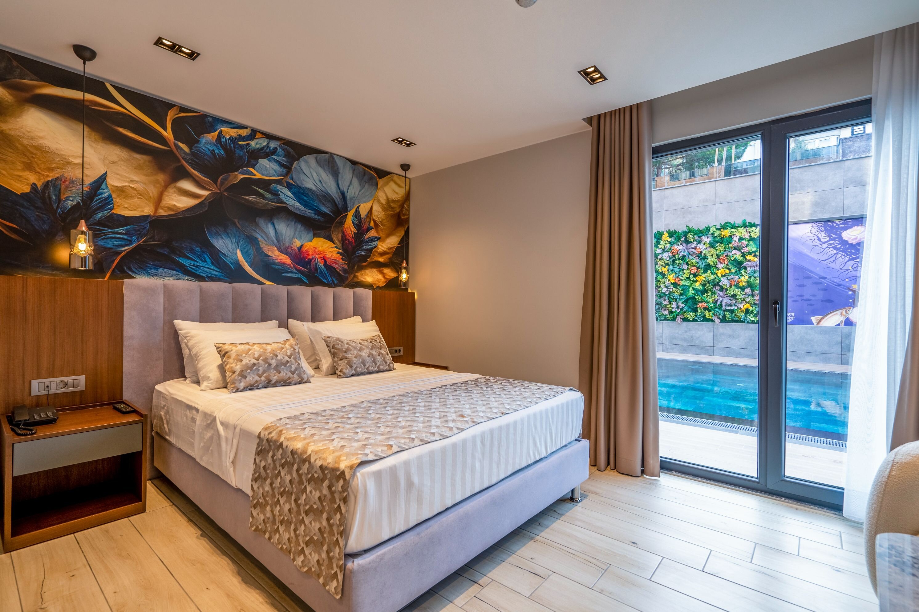 La Miel Suites