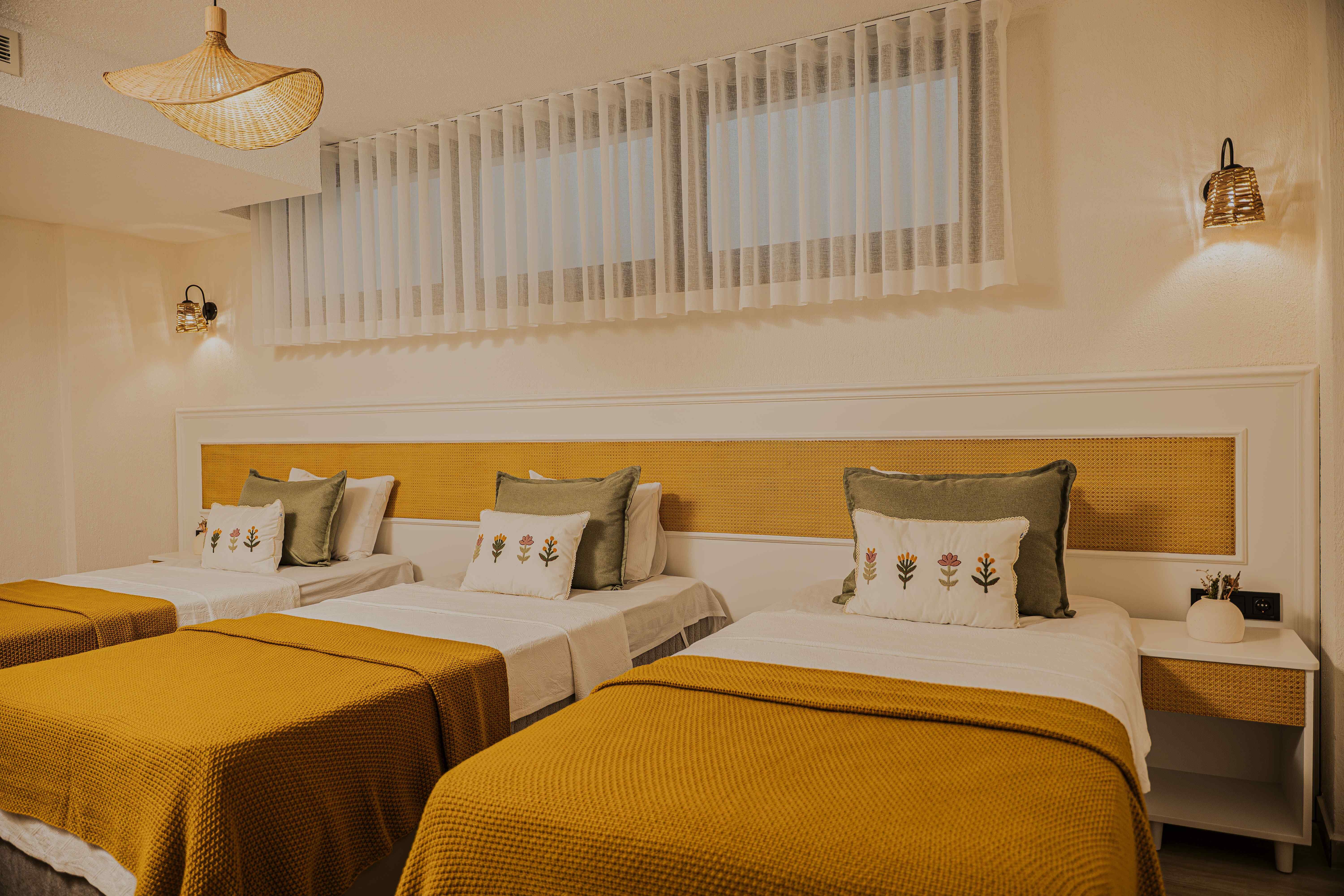 Standart Room With Twin Bed -1.Kat