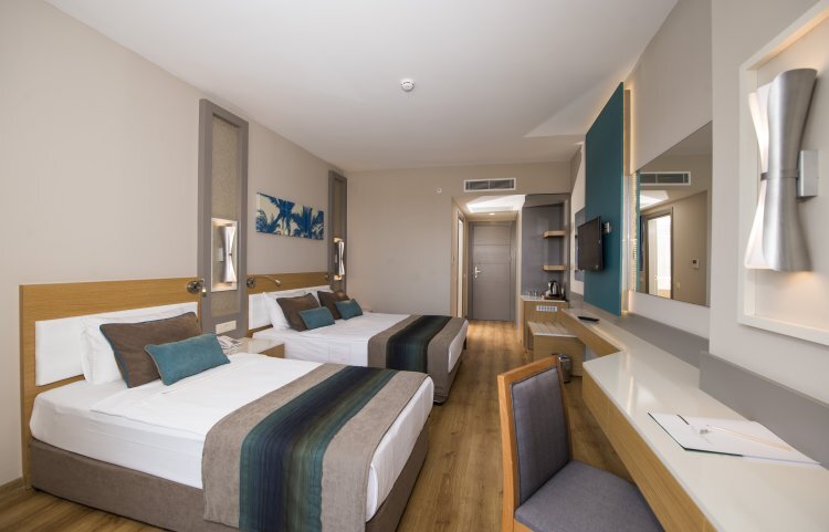 Side Palm World Resort & Spa