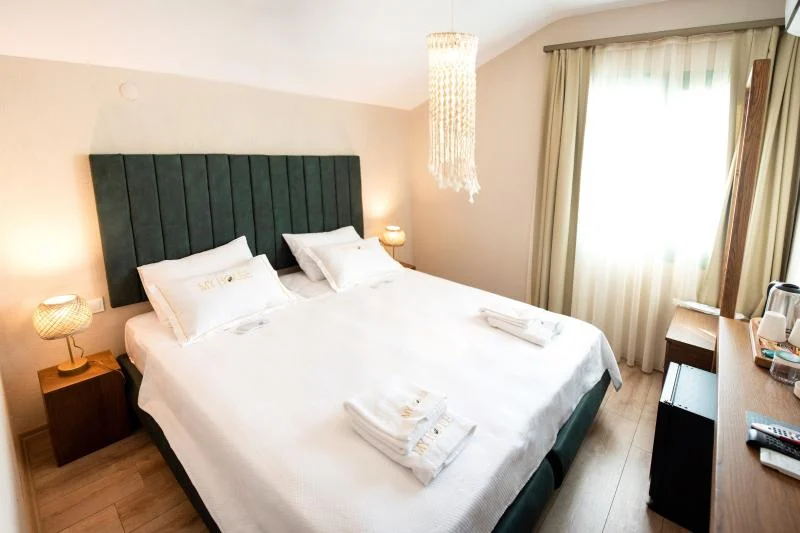 Deluxe Room (Without Balcony)