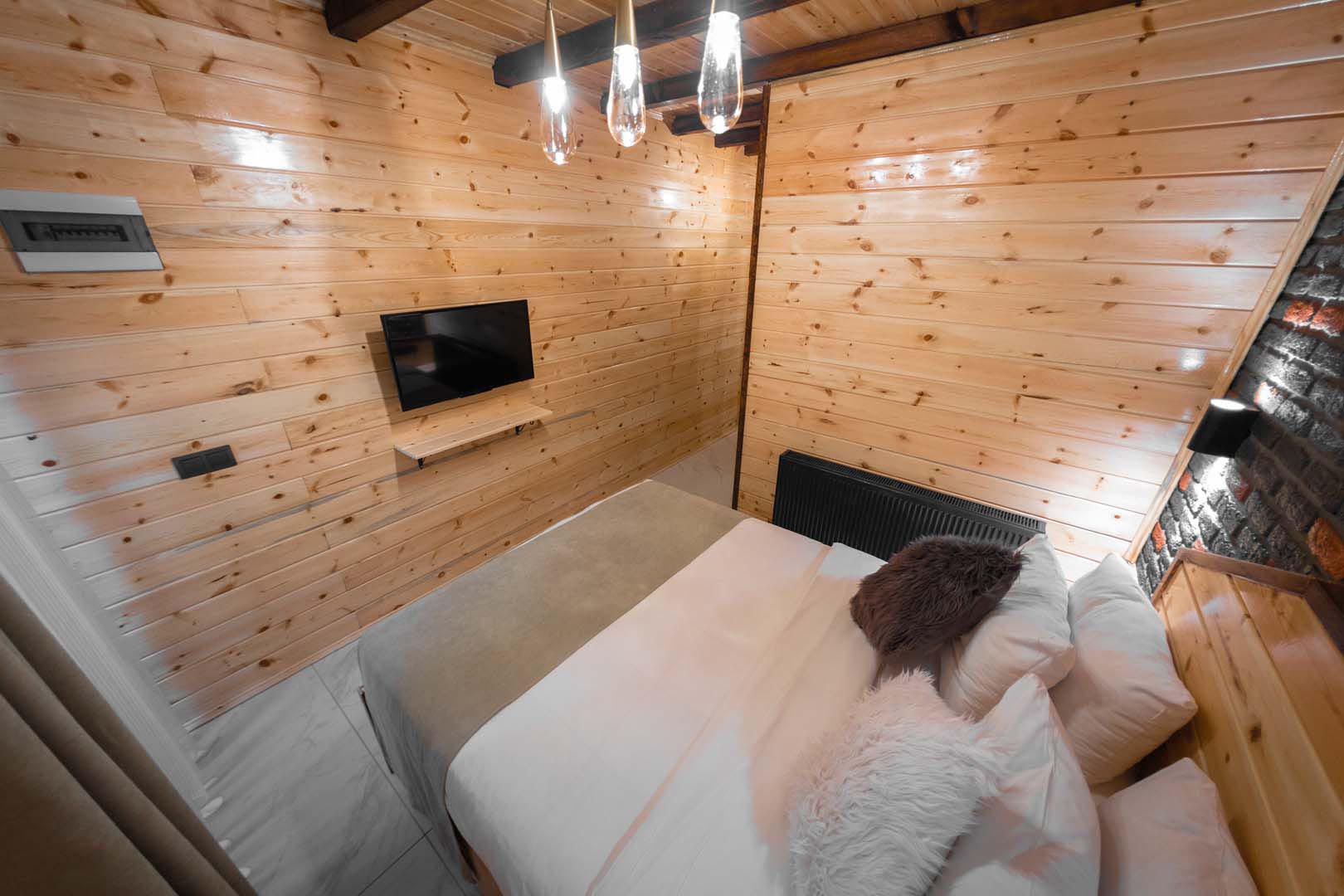 Deluxe Room (Balcony, Jacuzzi)