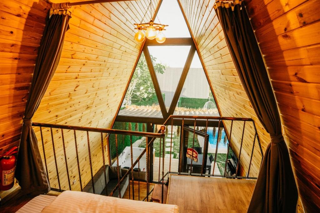 2+1 Bungalov ( Jakuzili ,Isıtmalı Havuzlu)