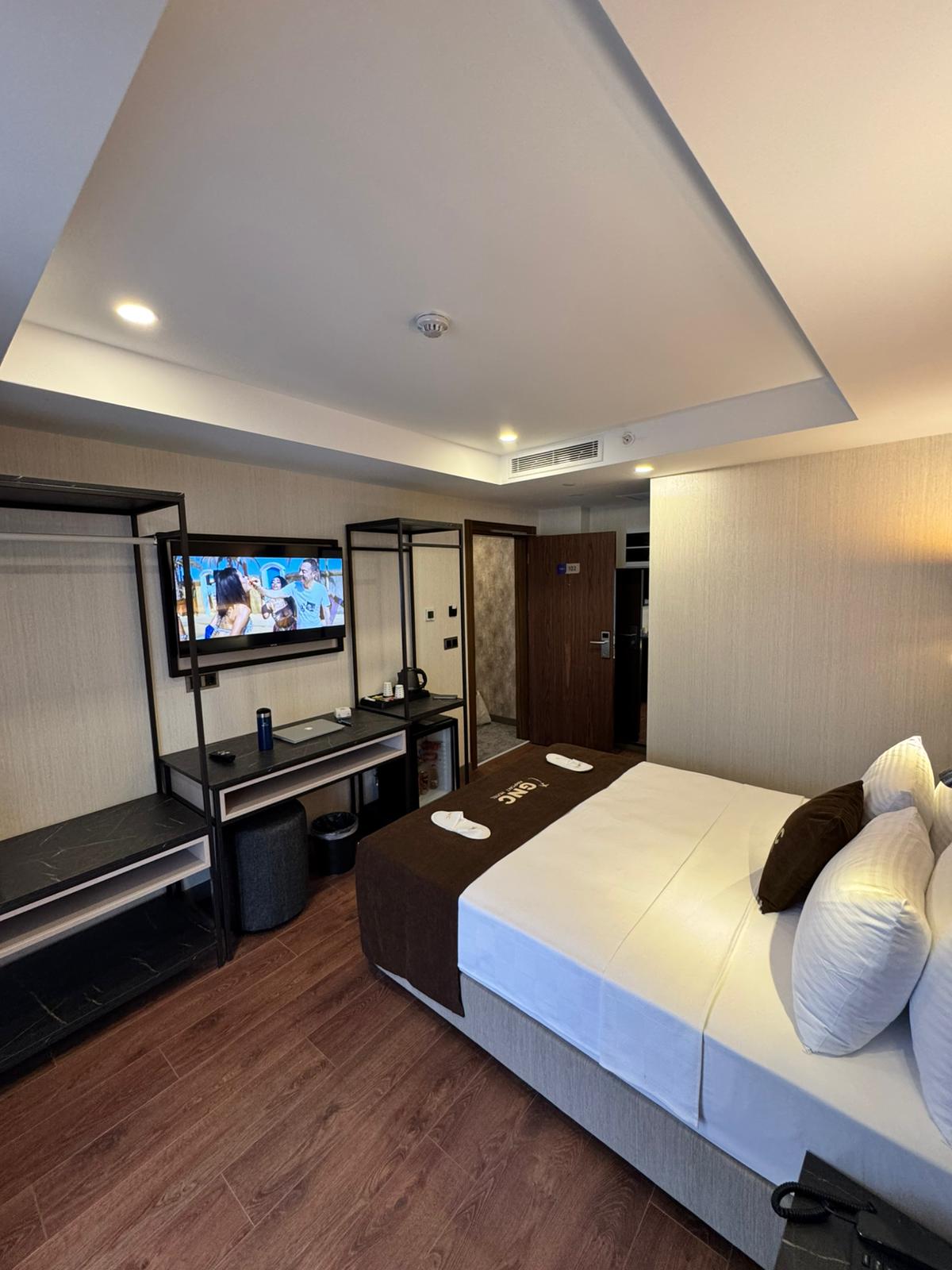 Gnc Airport Hotel