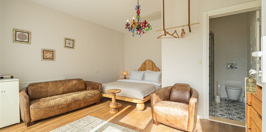 Plati Deluxe Deniz Manzaralı Bahçeli Oda