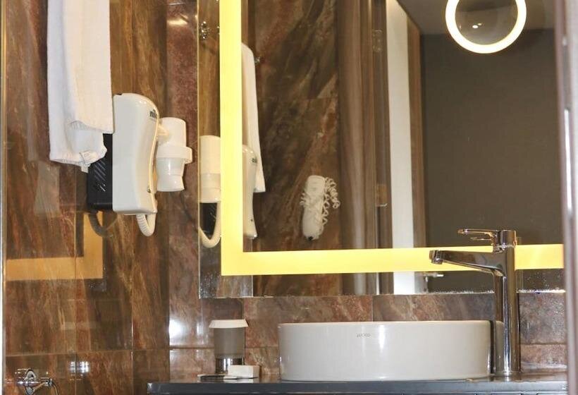 Standart Çift Kişilik Double Yataklı Oda