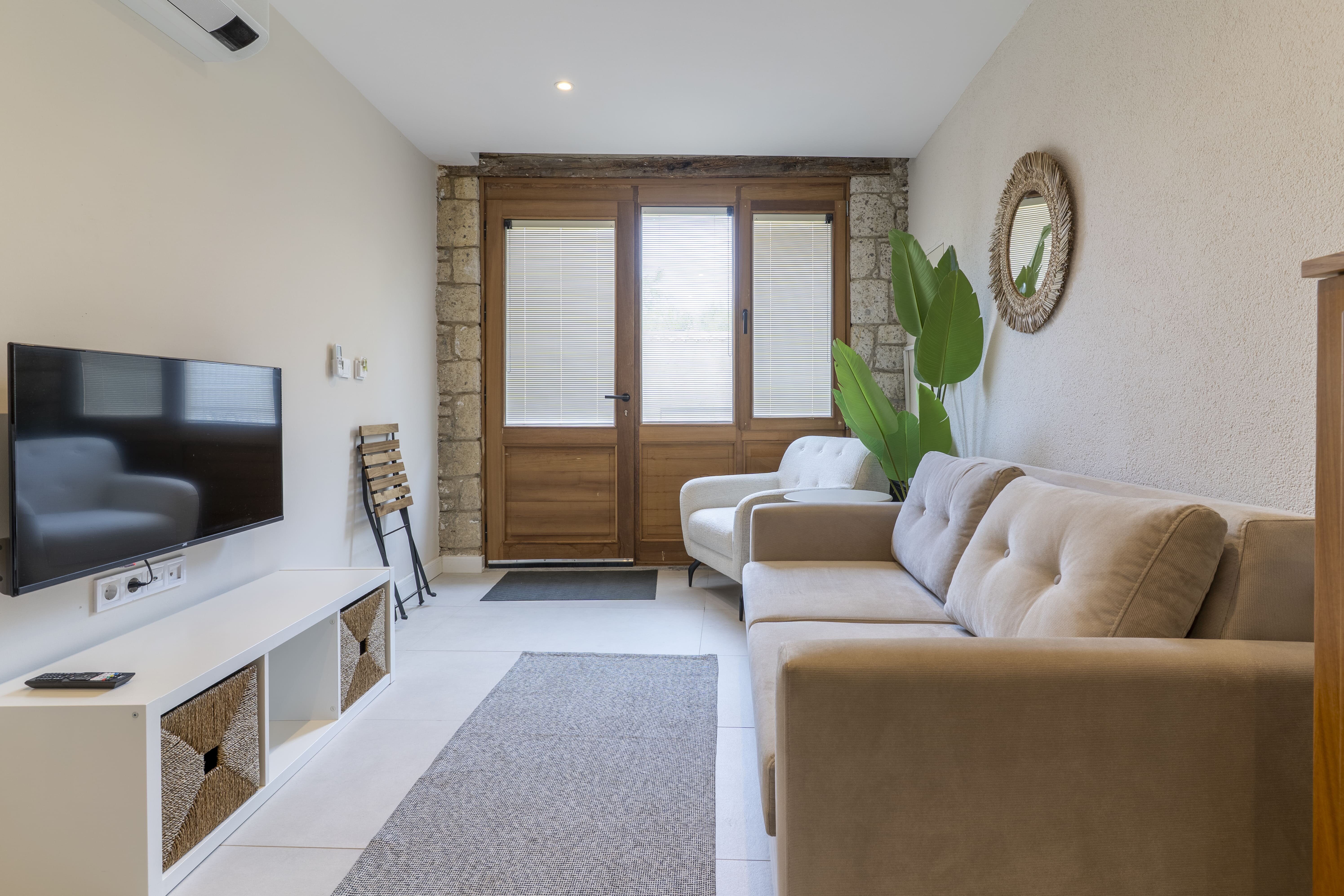 Naro Suites 3