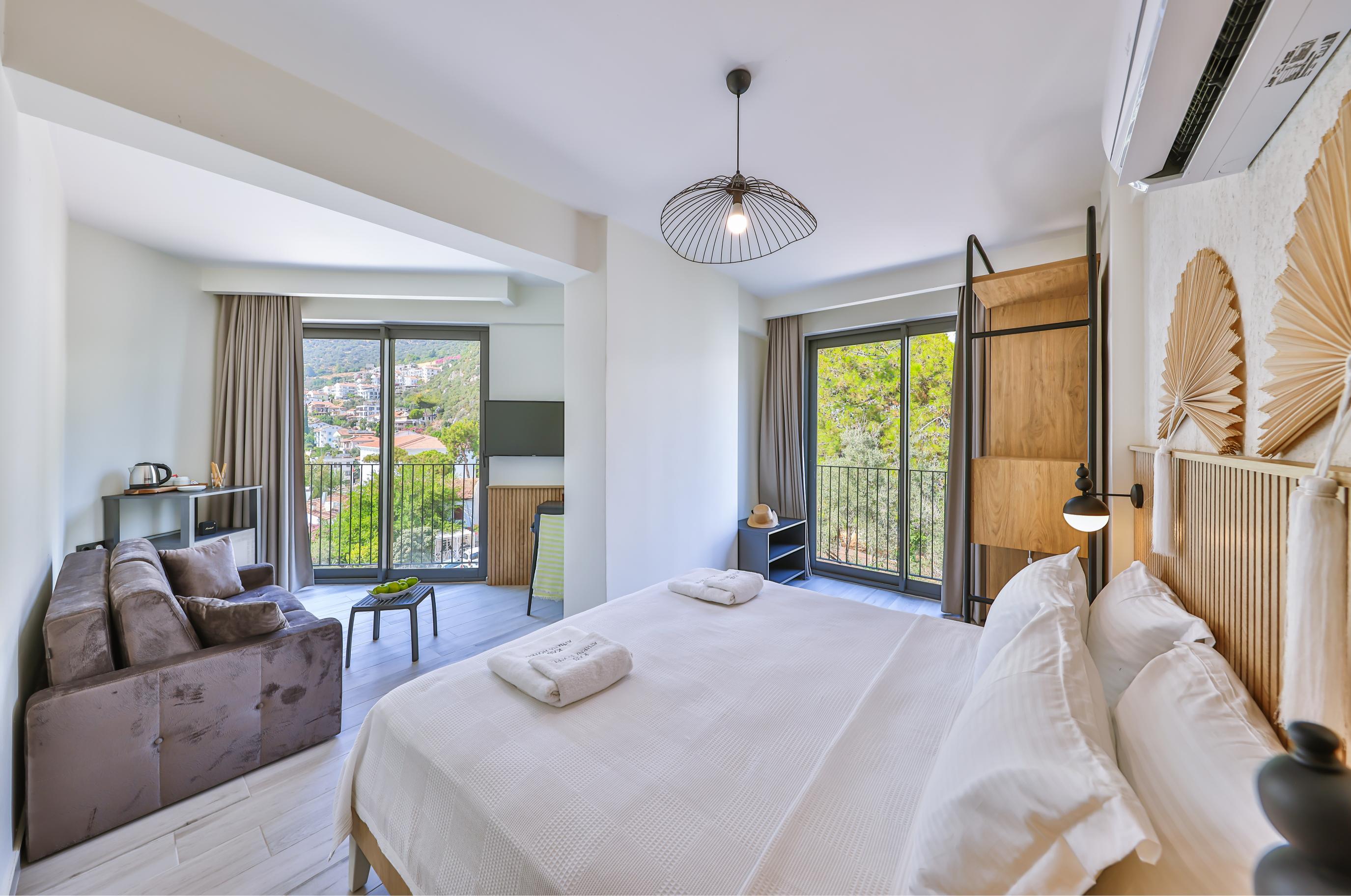 Comfort Room (Balcony)