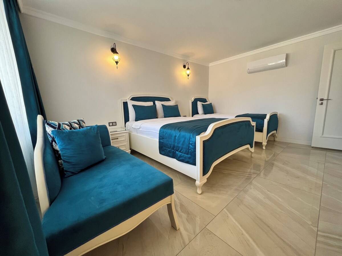 Teras Oda (3 Kişilik, Teraslı)